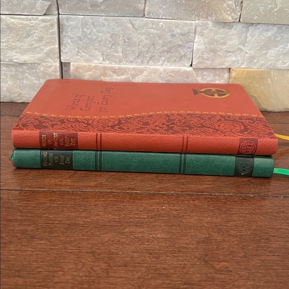 Prayer Books Set - Picture 3 of 4